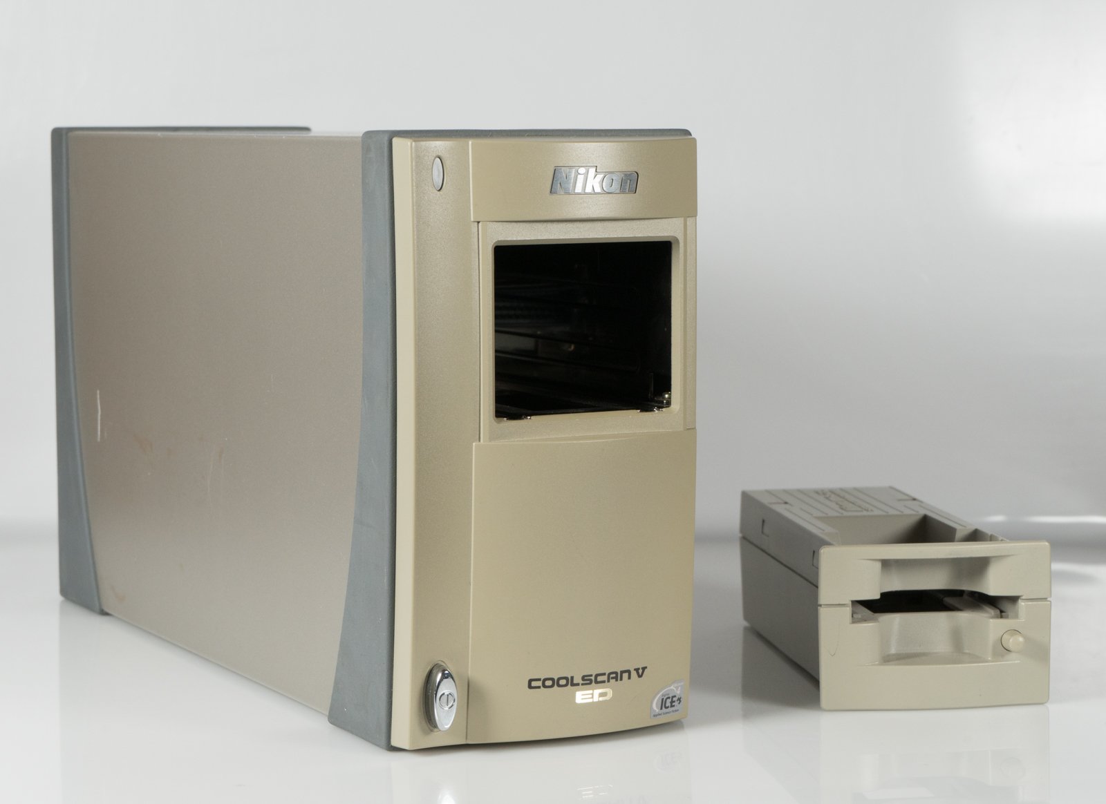 Nikon Coolscan V ED (LS-50 ED) ニコン ニコンNIKON CoolScan V ED （LS-50ED） Amazon.com: Nikon CoolScan V